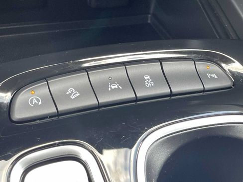 Used 2023 Buick Envision Preferred w/ Sport Touring Package AWD/4WD image 23