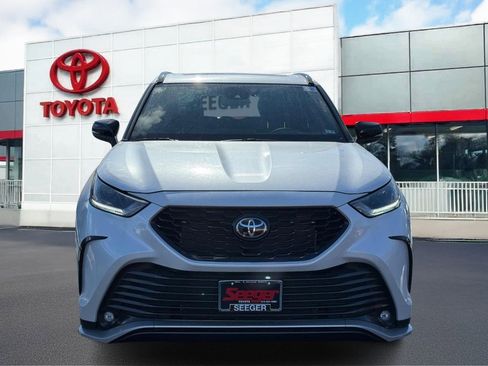 Used 2024 Toyota Highlander XSE image 9