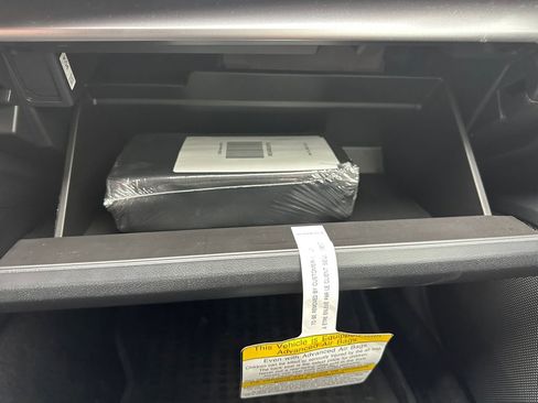 Certified 2025 Subaru Impreza 2.0i image 24