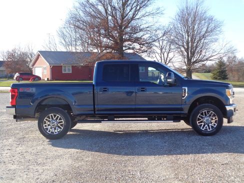 Used 2017 Ford F250 Lariat w/ Lariat Value Package image 6