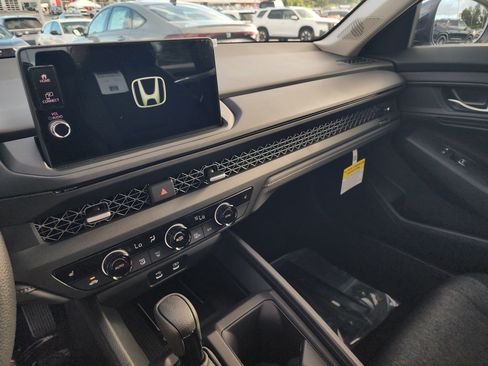 New 2026 Honda Accord SE image 8