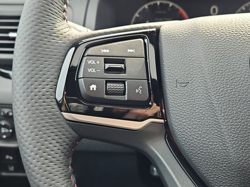 New 2025 Honda Ridgeline Black Edition image 18