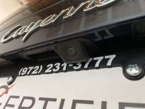 Used 2019 Porsche Cayenne w/ Premium Package image 99