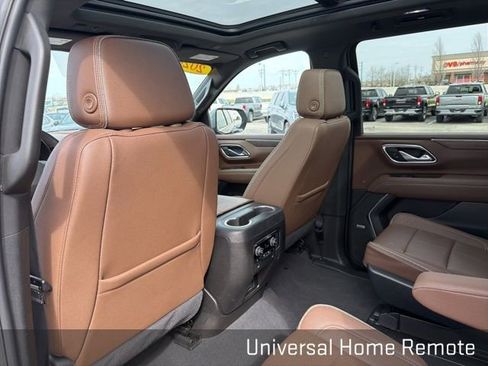 Used 2024 Chevrolet Suburban High Country image 28