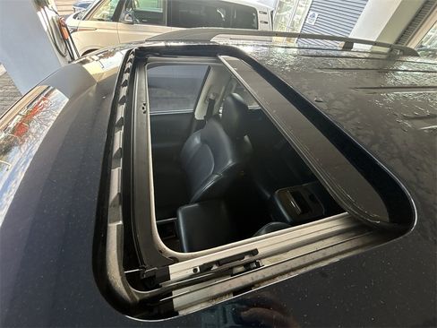 Used 2017 INFINITI QX80 2WD image 41