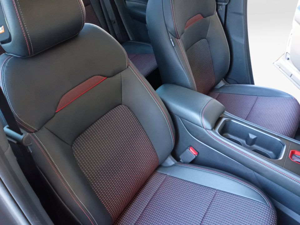Used 2026 Nissan Kicks SR w/ SR Premium Package FWD image 28