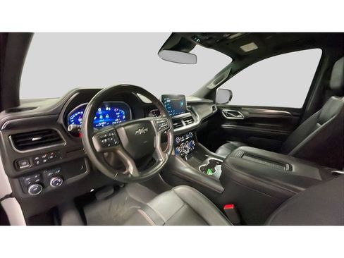 Used 2023 Chevrolet Suburban RST w/ Luxury Package AWD/4WD image 11