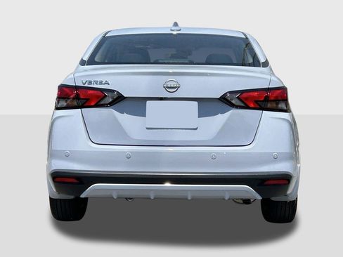 New 2025 Nissan Versa SV image 4