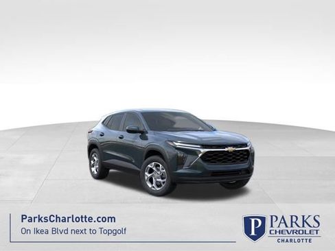 New 2026 Chevrolet Trax LS w/ LS Convenience Package image 1