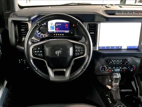 Used 2022 Ford Bronco Outer Banks w/ Sasquatch Package image 5