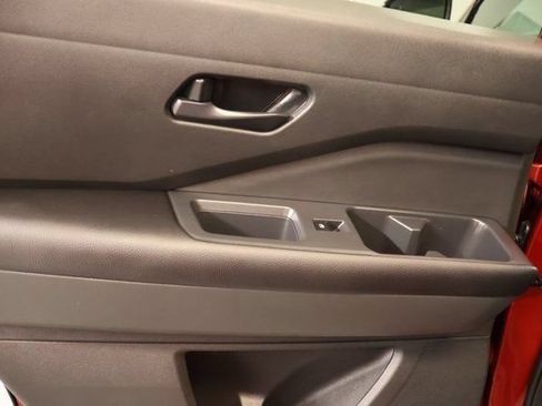 Used 2025 Nissan Pathfinder Rock Creek AWD/4WD image 28