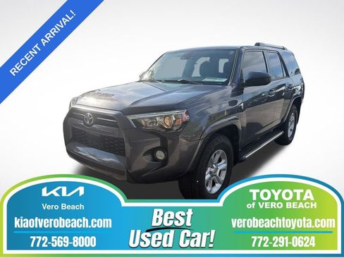 Used 2020 Toyota 4Runner SR5 image 1
