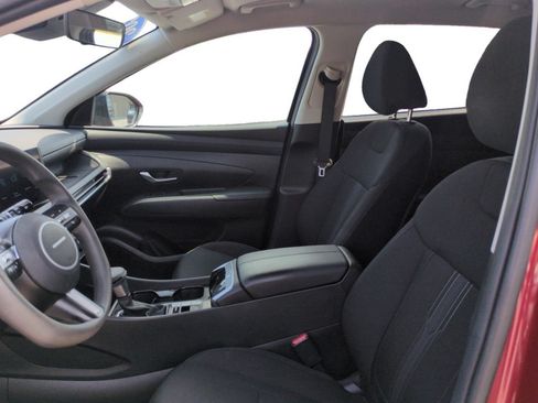 Used 2025 Hyundai Tucson SEL FWD image 14