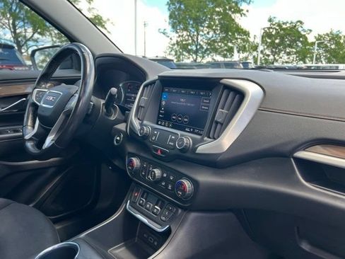 Used 2019 GMC Terrain SLE w/ Driver Convenience Package FWD image 34