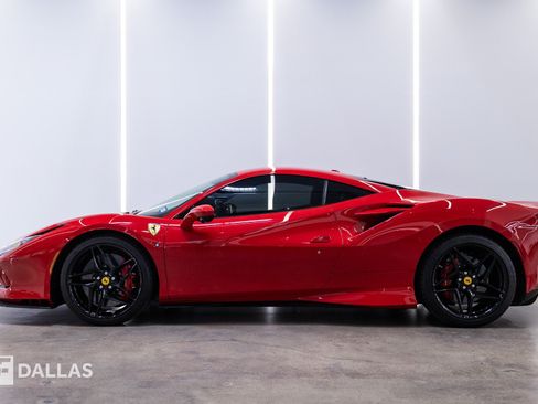 Used 2020 Ferrari F8 Tributo RWD image 1