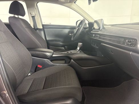 Used 2025 Honda HR-V LX image 15