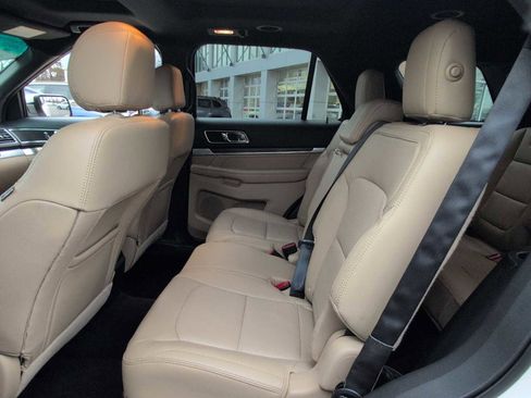 Used 2016 Ford Explorer Limited w/ Equipment Group 301A image 19