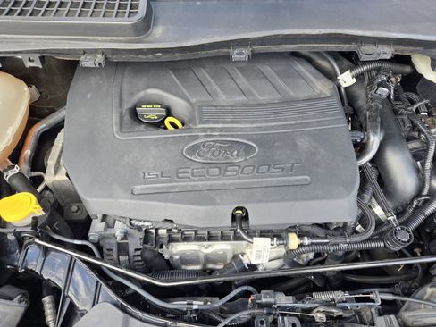 Used 2018 Ford Escape SEL image 29