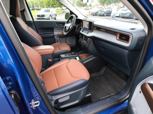 Used 2024 Ford Maverick Lariat w/ FX4 Off-Road Package AWD/4WD image 26