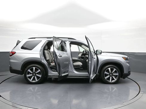 Certified 2023 Honda Pilot Touring image 44