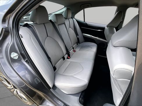 Used 2024 Toyota Camry XLE FWD image 21