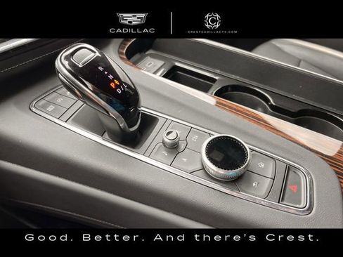 Used 2024 Cadillac Escalade Luxury AWD/4WD image 25