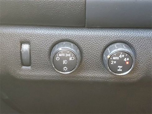 Used 2016 GMC Canyon SLE w/ SLE Convenience Package image 20