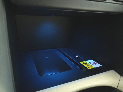 Certified 2023 Toyota Corolla Cross XLE image 26