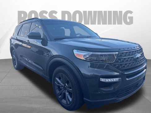 Used 2024 Ford Explorer XLT w/ Equipment Group 202A RWD image 3