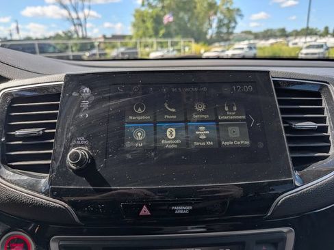 Used 2019 Honda Pilot Elite image 24