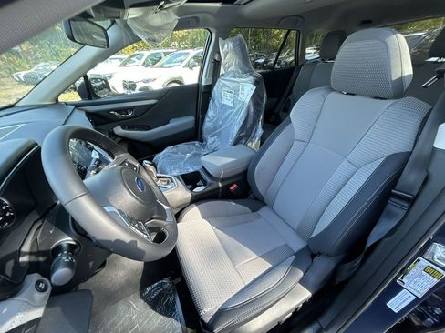 Certified 2025 Subaru Outback Premium AWD/4WD image 11