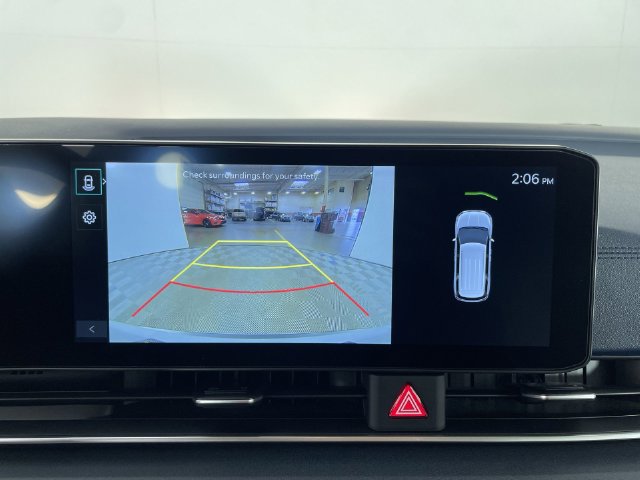 Used 2025 Kia Carnival EX FWD image 24