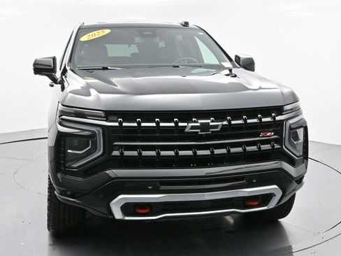 Used 2025 Chevrolet Tahoe Z71 w/ Z71 Off-Road Package image 2