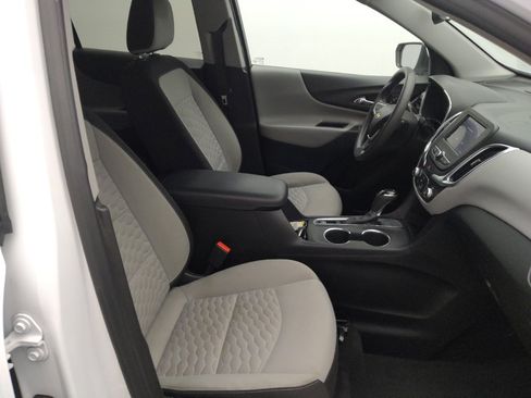Used 2021 Chevrolet Equinox LT FWD image 21