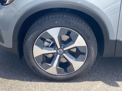 Certified 2025 Volvo XC40 B5 Core w/ Protection Package Premier image 10