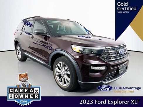 Certified 2023 Ford Explorer XLT w/ Equipment Group 202A AWD/4WD image 1