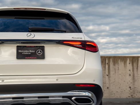 Certified 2026 Mercedes-Benz GLC 300 4MATIC image 10