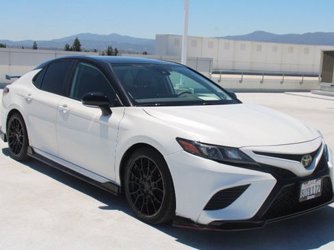 Used 2021 Toyota Camry TRD w/ TRD Package w/JBL Audio FWD image 2