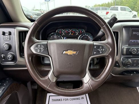 Used 2018 Chevrolet Silverado 1500 LT w/ All Star Edition AWD/4WD image 24