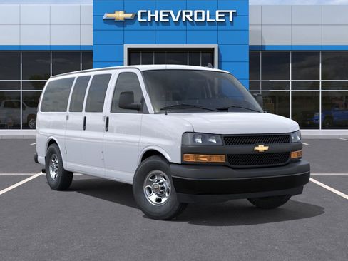 New 2025 Chevrolet Express 3500 LS image 7