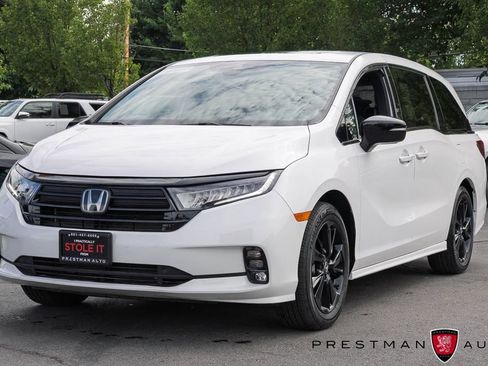 Used 2024 Honda Odyssey Sport image 15