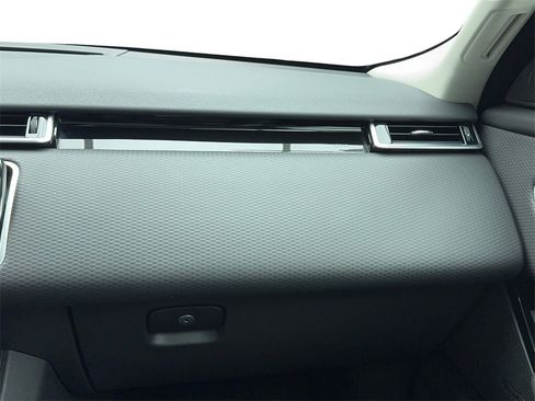 Used 2023 Land Rover Range Rover Velar S image 21