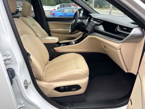 Used 2022 Jeep Grand Cherokee Limited 4xe AWD/4WD image 14
