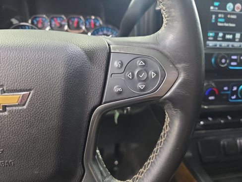 Used 2018 Chevrolet Silverado 1500 LTZ w/ Sport Package AWD/4WD image 18