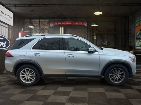 Used 2025 Mercedes-Benz GLE 350 4MATIC image 7