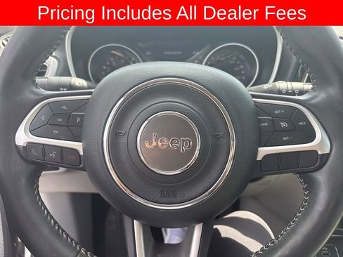 Used 2018 Jeep Compass Latitude w/ Popular Equipment Group FWD image 9