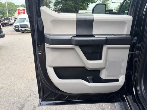 Used 2018 Ford F250 XL w/ Power Equipment Group AWD/4WD image 38