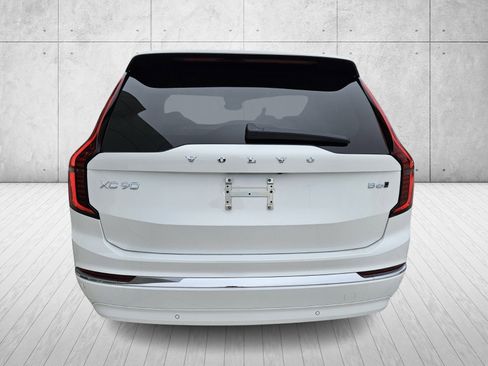 New 2026 Volvo XC90 B6 Ultra w/ Protection Package image 6