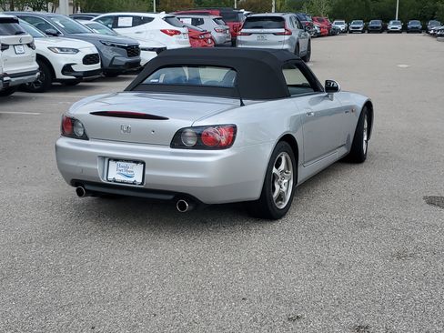 Used 2002 Honda S2000 image 4