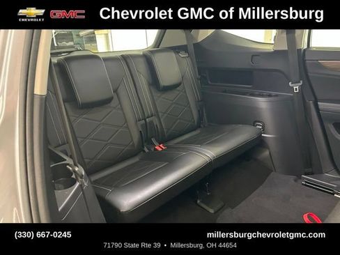 Used 2025 Volkswagen Atlas SE AWD/4WD image 32